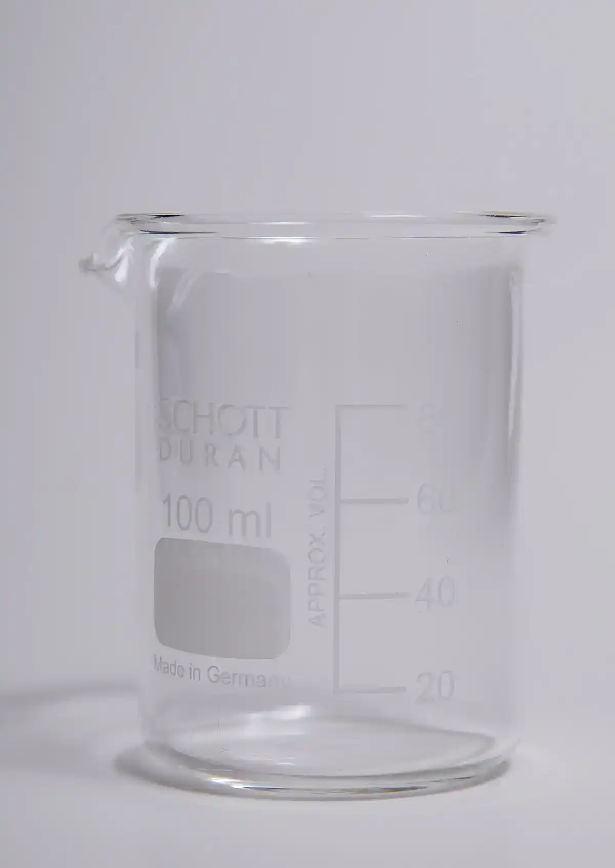 Glasbecher mit Skala